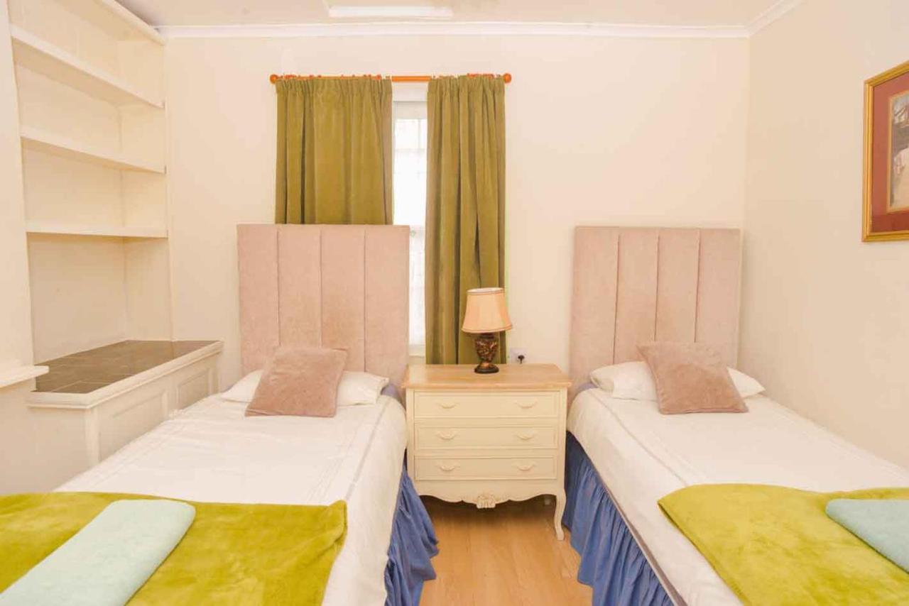 Pedro Host Family Apartman London Kültér fotó