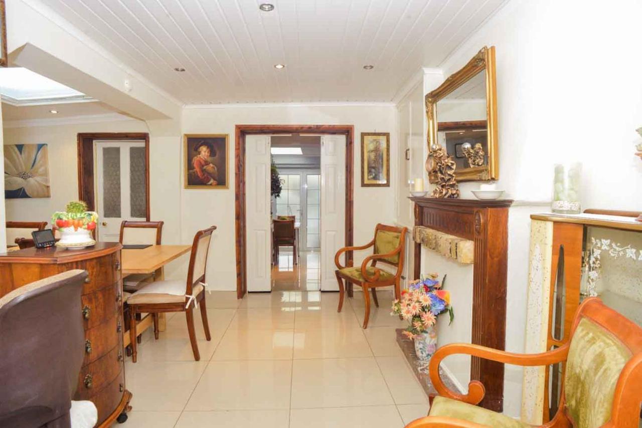 Pedro Host Family Apartman London Kültér fotó